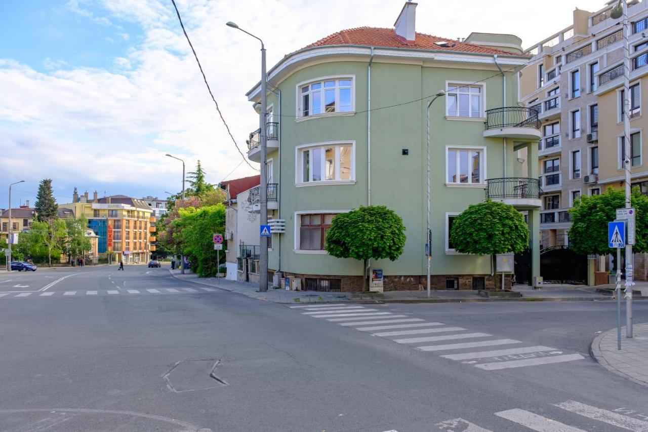 The Olive Green House Burgas Екстер'єр фото